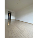 エスライズ新神戸の居間・リビング