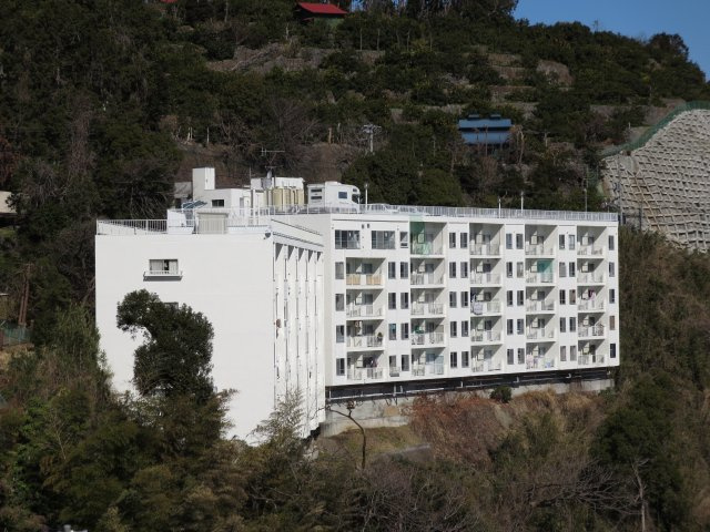 東熱海マリンハイツの外観
