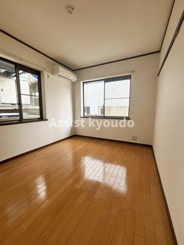 プルミエ駒沢Ｂの居間・リビング