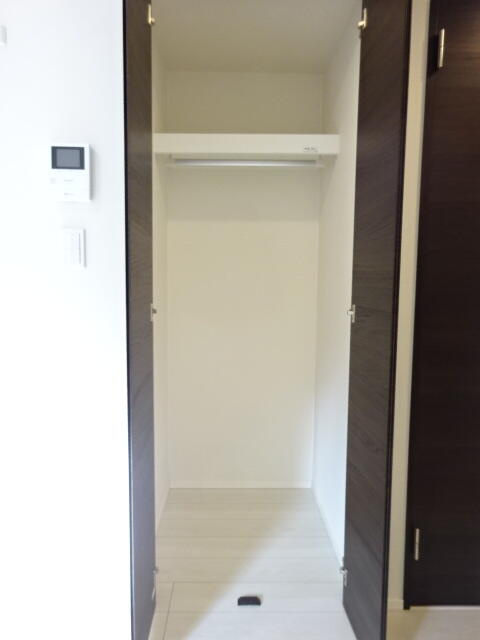 ヒルズ鴨居の収納