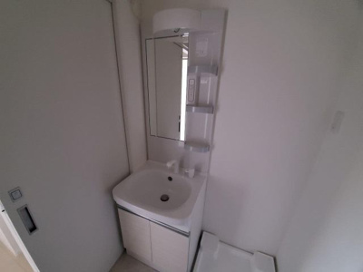 【洗面所】 | ALLEY10（アレイテン） | 忙しい朝には欠かせない洗面所です