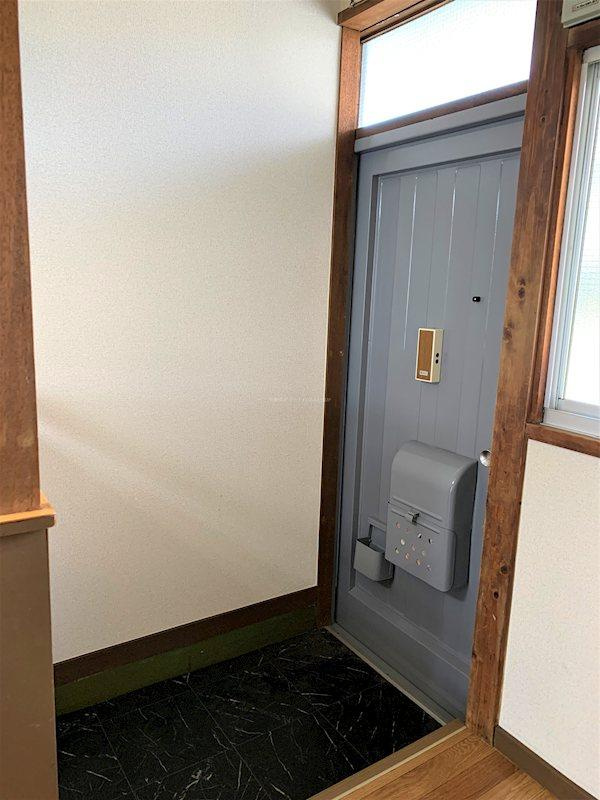 グリーンコーポの玄関