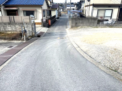 【前面道路含む現地写真】 | 【20万円ｷｬｯｼｭﾊﾞｯｸ対象物件】リーブルガーデン香芝市平野 全2棟 2号棟