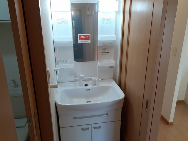 ディアレスト芝Ⅱの洗面所