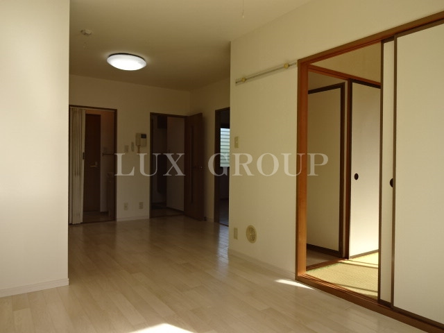 【居間・リビング】 | ファミールコート