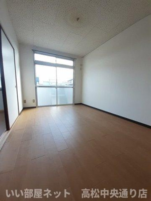 【居間・リビング】 | エルディム川井