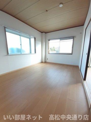 【内装】 | エルディム川井