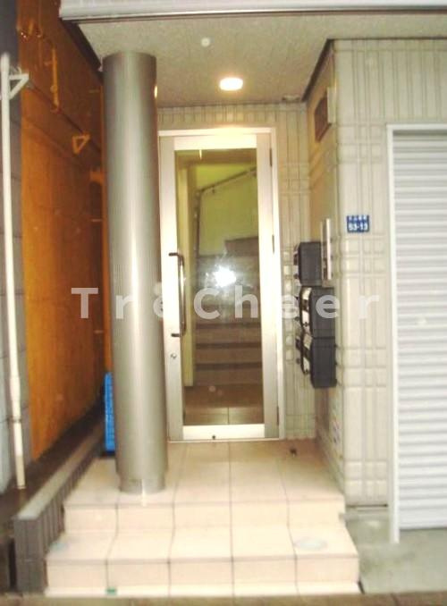 プレジールのエントランス