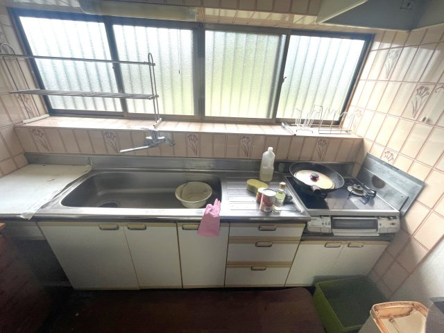 松之郷売り戸建住宅のキッチン