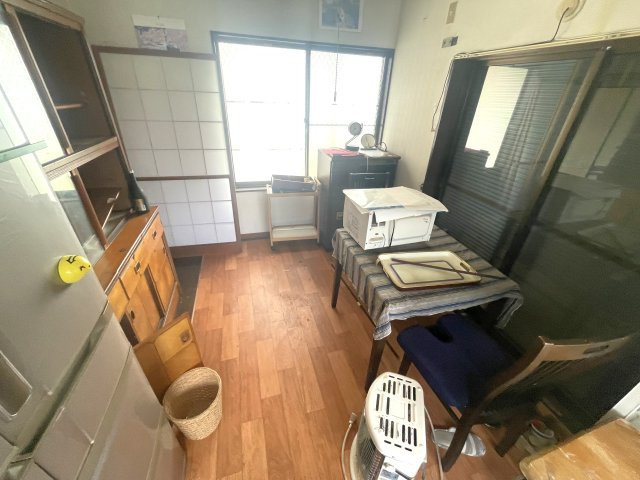 松之郷売り戸建住宅の居間・リビング