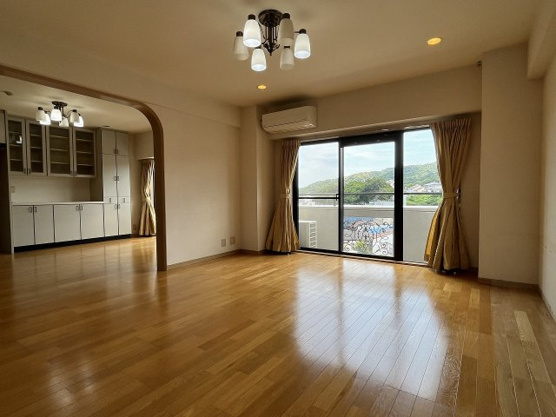 【居間・リビング】 | セトル伊東