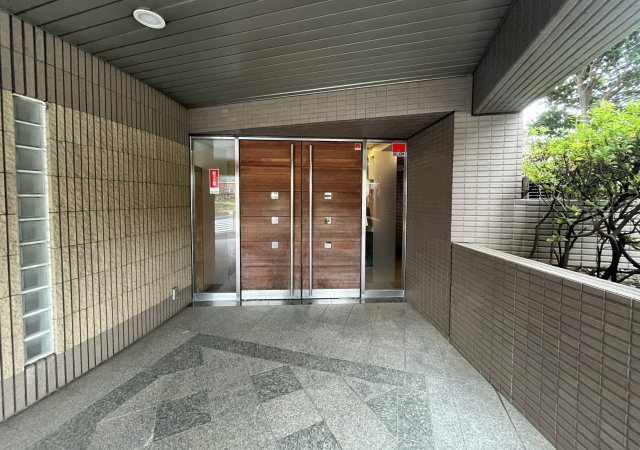 青葉台ヒルズのその他共用部分|マンションエントランス