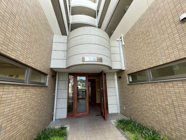 ビエラコート須磨のエントランス