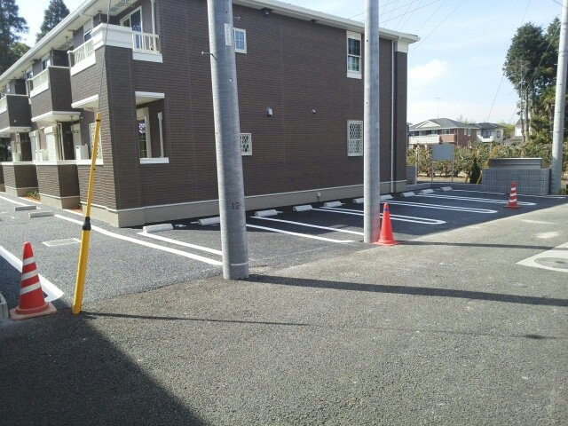 フォルトゥーナCの駐車場