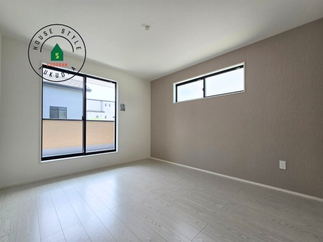 福岡市城南区東油山5丁目第1-3棟（3号棟）の内観：施工例|主寝室には収納力に優れたクローゼットがありますので、お部屋もすっきり片付きます。