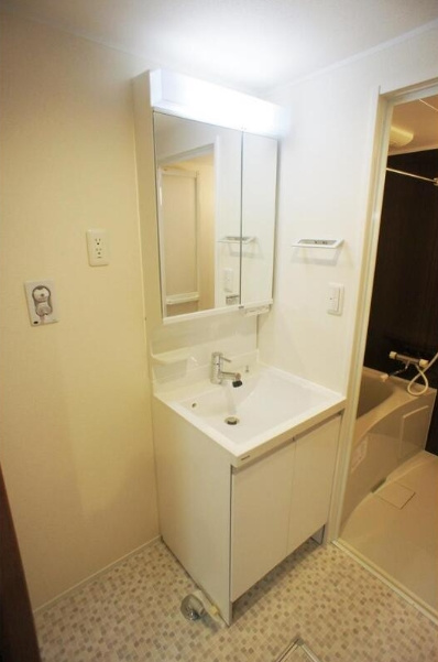 フルール石神井公園の独立洗面台