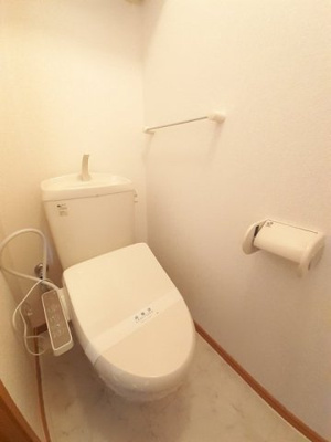 【トイレ】 | ニューヴィレッジＡ | コンパクトで使いやすいトイレです