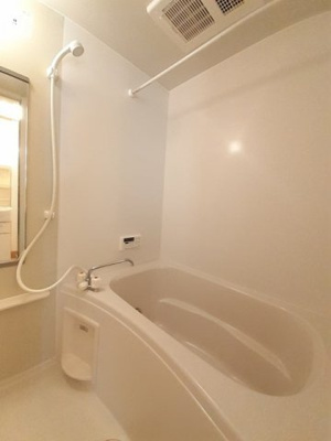 【浴室】 | ニューヴィレッジＡ | お風呂で日々の疲れを落としましょう