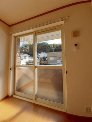 【バルコニー】 | ニューヴィレッジＡ | お洗濯にも便利なバルコニー付き