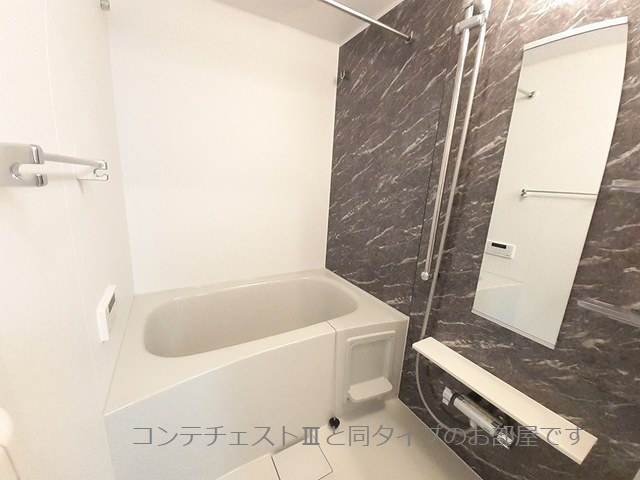 エメラ　ファミーユの浴室|イメージ画像です。