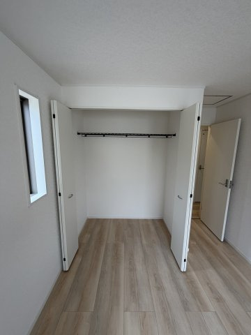 安曇野市三郷明盛　1号棟の収納