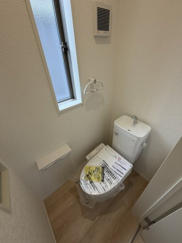 安曇野市三郷明盛　1号棟のトイレ