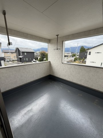 安曇野市三郷明盛　1号棟のバルコニー