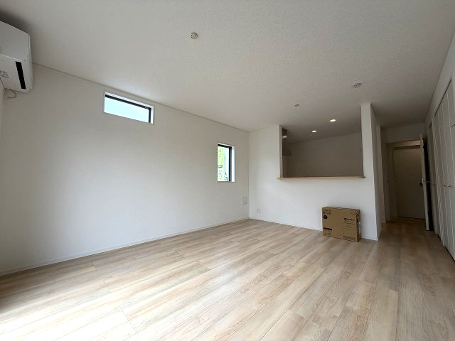 安曇野市三郷明盛　1号棟の居間・リビング