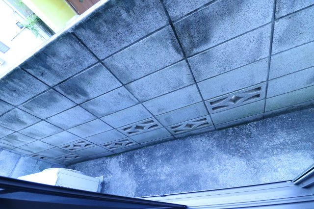 【バルコニー】