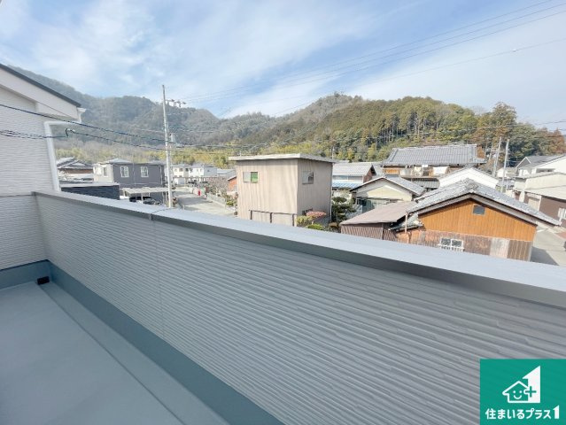 近江八幡市北之庄町　第1期　新築一戸建ての設備|ワイドバルコニーは洗濯物を干すスペースが広いのでご家族が多くても安心！
