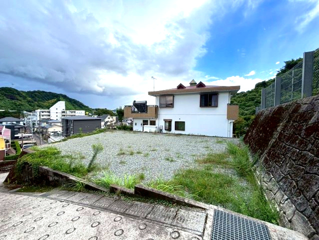 伊敷6丁目　売地の外観|伊敷を見渡せる高台に位置し、とても開放的な立地です。