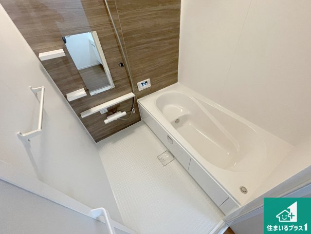 近江八幡市北之庄町　第1期　新築一戸建ての前面道路含む現地写真|周辺は落ち着いた街並みの住宅地！子育てがしやすい住環境です！まだ未完成ですが、現地でしかわからない事もございます。是非一度ご覧ください。