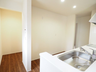 【キッチン】 | Livele Garden.S　北沢又樋越北第３　１号棟 | ★内覧予約で新米2kg★