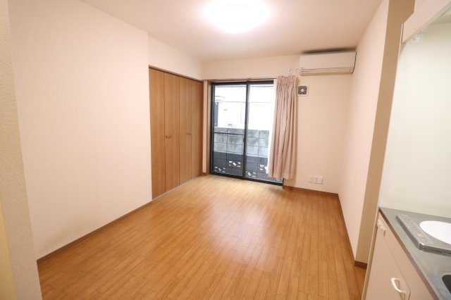 【居間・リビング】