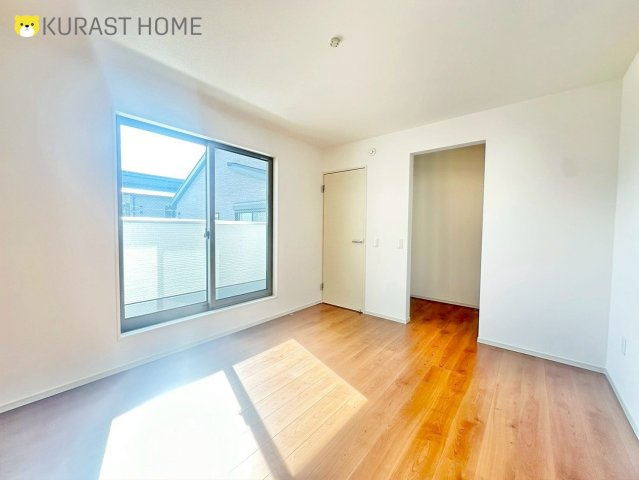 長岡京市神足掛越　新築戸建の洋室