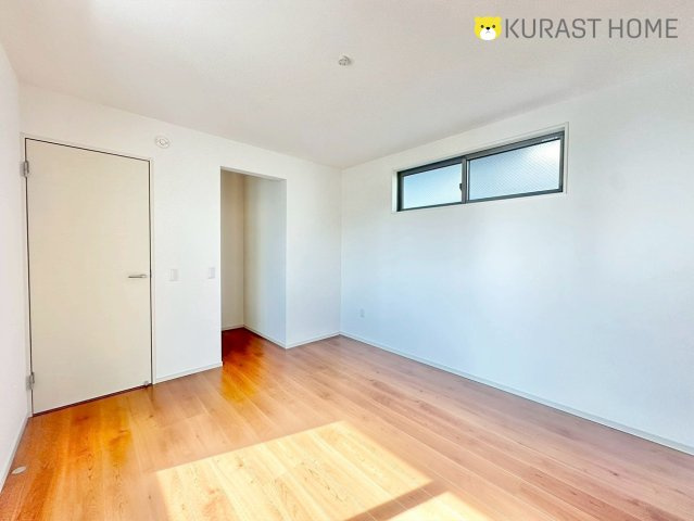 長岡京市神足掛越　新築戸建の洋室