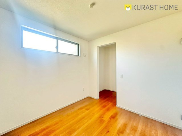 長岡京市神足掛越　新築戸建の洋室