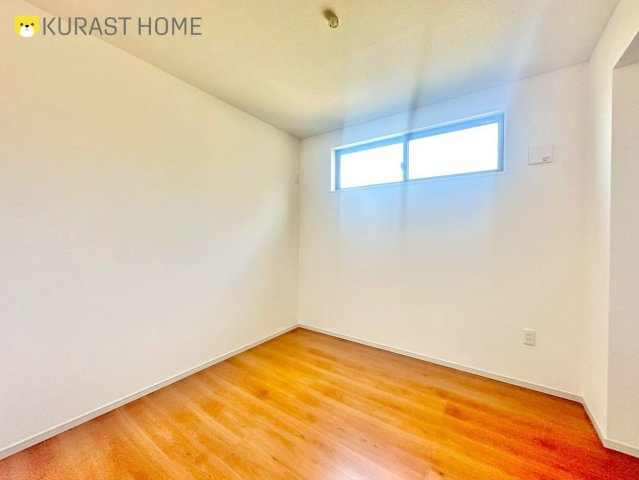 長岡京市神足掛越　新築戸建の洋室