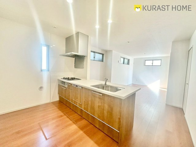 長岡京市神足掛越　新築戸建のキッチン