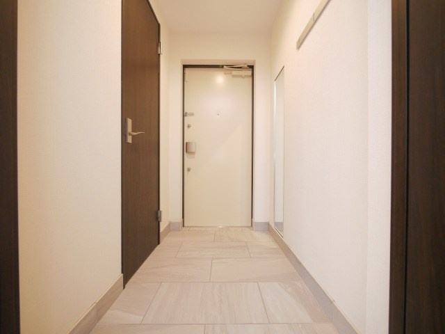 【玄関】Ｆｉｎｅｓｔ　０８　ＢＬＤ