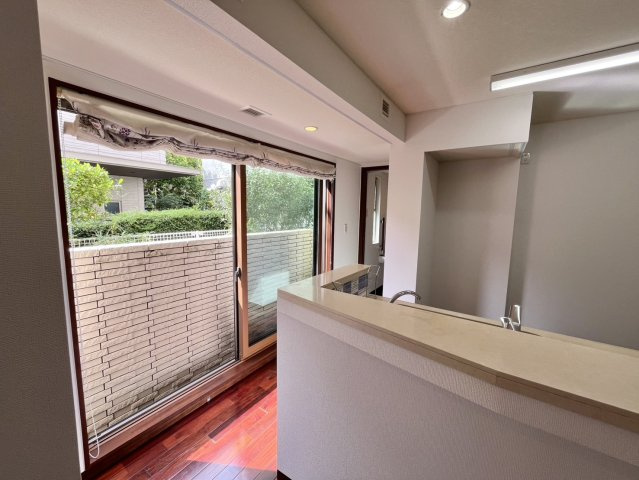 本駒込1丁目戸建の居間・リビング|1階リビング