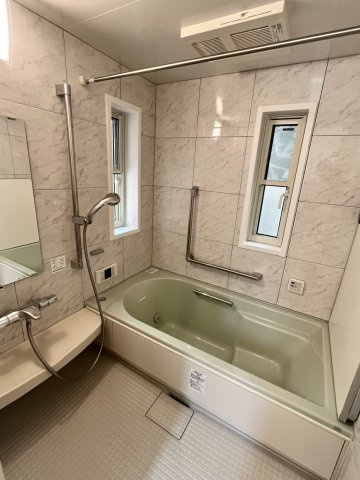 本駒込1丁目戸建の浴室|1階風呂