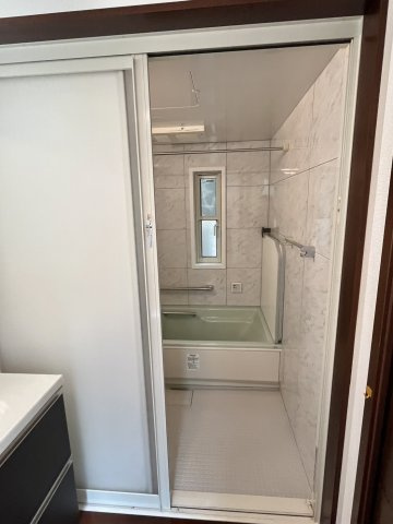 本駒込1丁目戸建の浴室|1階風呂