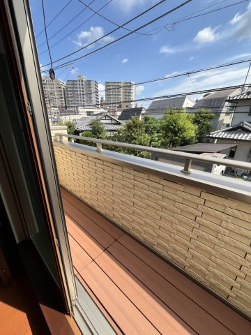 本駒込1丁目戸建のバルコニー|2階バルコニー