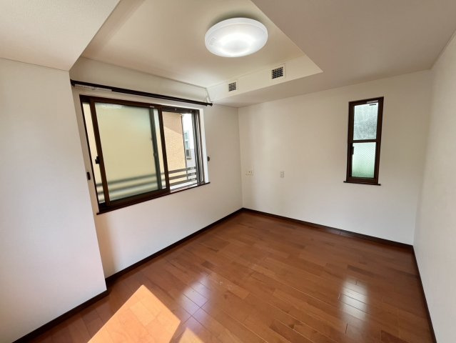 本駒込1丁目戸建の洋室|2階洋室6.7帖