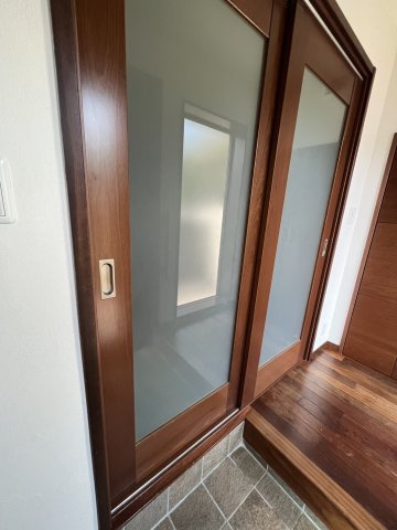 本駒込1丁目戸建の玄関