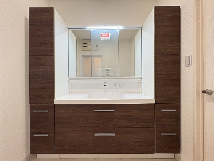 神戸市垂水区学が丘中古戸建の洗面所