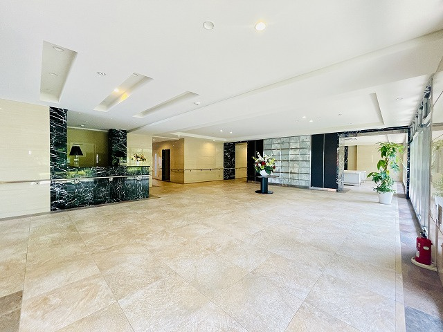 【ロビー】 | オーヴィジョン照葉アクアテラス