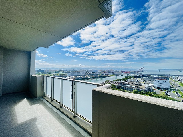 【バルコニー】 | オーヴィジョン照葉アクアテラス