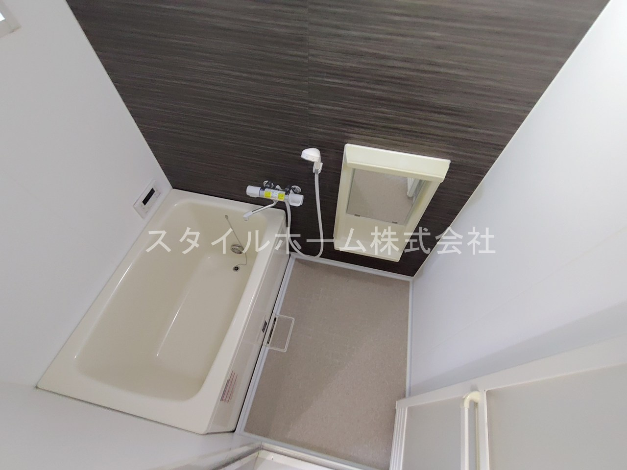 クレール東田Bの浴室